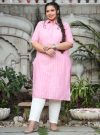 Women Pink Yarn Dyed Self Checks Straight Design Kurta