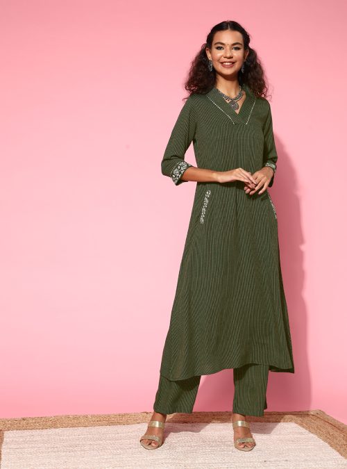 Bottle Green A-Line Embroidered Rayon Kurta With Pants