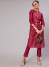 Women Fuchsia Foil Printed Chanderi Straight Kurta Paired With Solid Pant